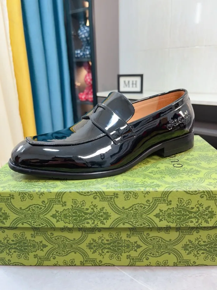 Men's shoes 💰500🌹🌹Niuli [GUCCI Gucci] A new style of formal men's leather shoes is coming~ The original quality upper is made of patent leather imported from Italy, the leather is soft and delicate, comfortable and soft first-layer cowhide lining, rubber wear-resistant outsole, the shoe shape is dignified and domineering, and the luxury charm cannot be concealed! The natural and free nouveau riche leads the trend. Code number: 38-44